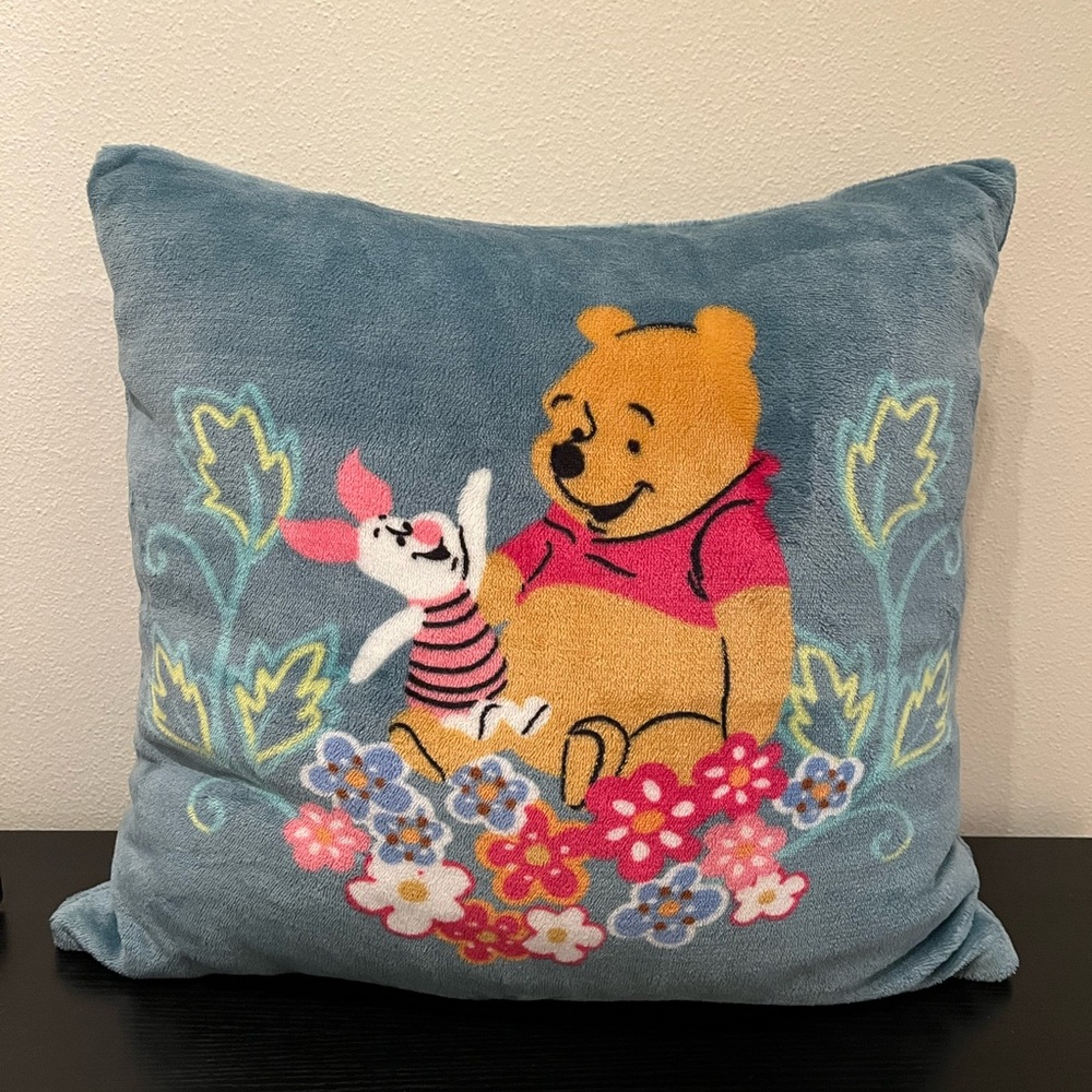 Disney Winnie the Pooh Vera Bradley Plush Pillow in Blue